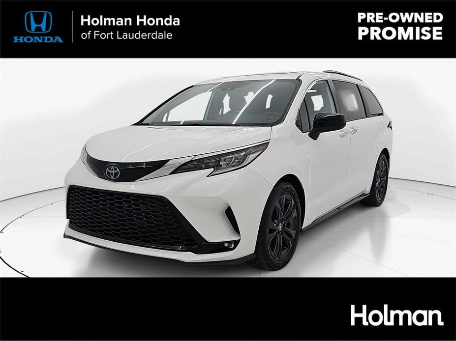 used 2022 Toyota Sienna car, priced at $38,600