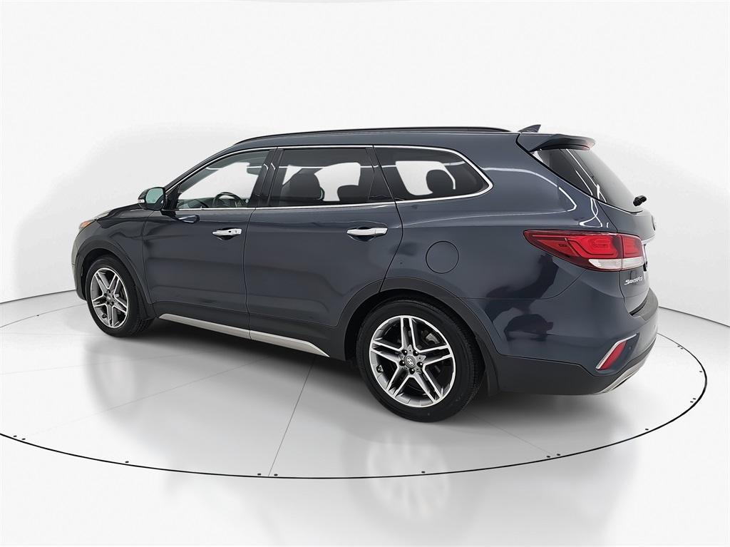used 2018 Hyundai Santa Fe car, priced at $19,998