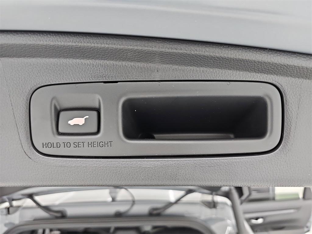 new 2025 Honda CR-V Hybrid car, priced at $39,500