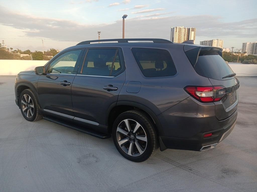 used 2023 Honda Pilot car, priced at $38,993