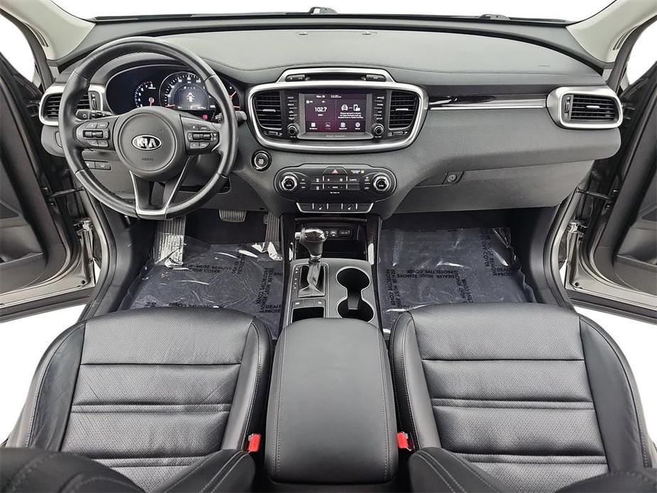 used 2018 Kia Sorento car, priced at $16,995