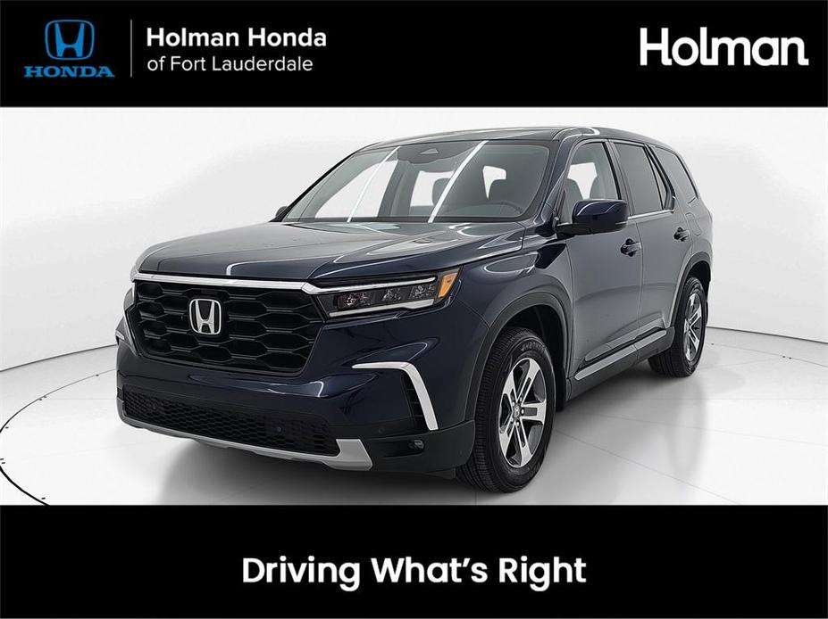 new 2025 Honda Pilot car, priced at $44,895