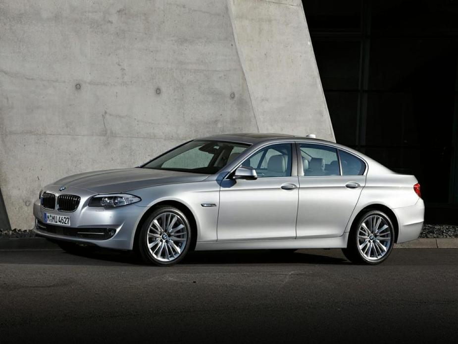 used 2013 BMW 550 car