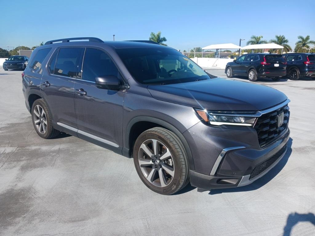 used 2023 Honda Pilot car, priced at $40,883