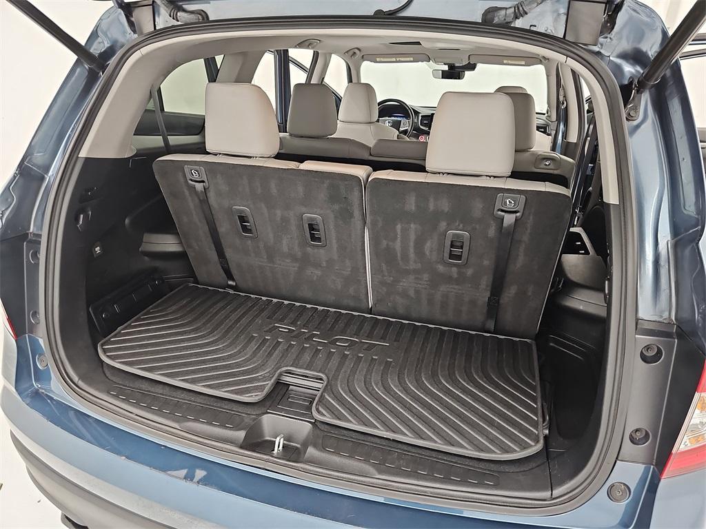 used 2022 Honda Pilot car, priced at $27,600