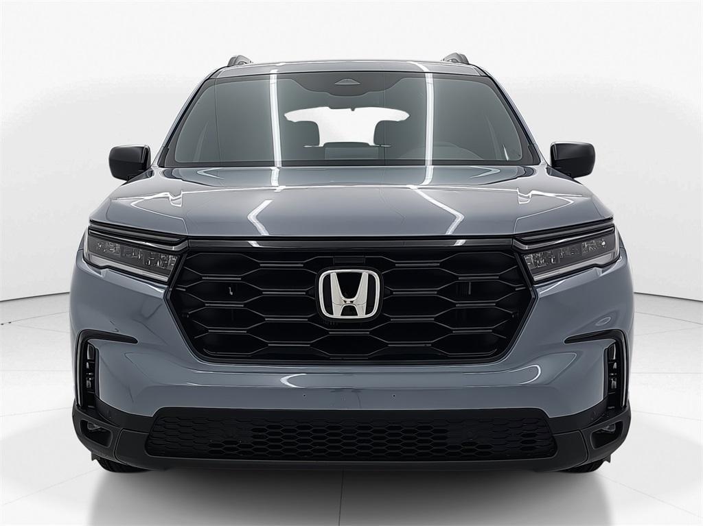 new 2025 Honda Pilot car, priced at $42,050