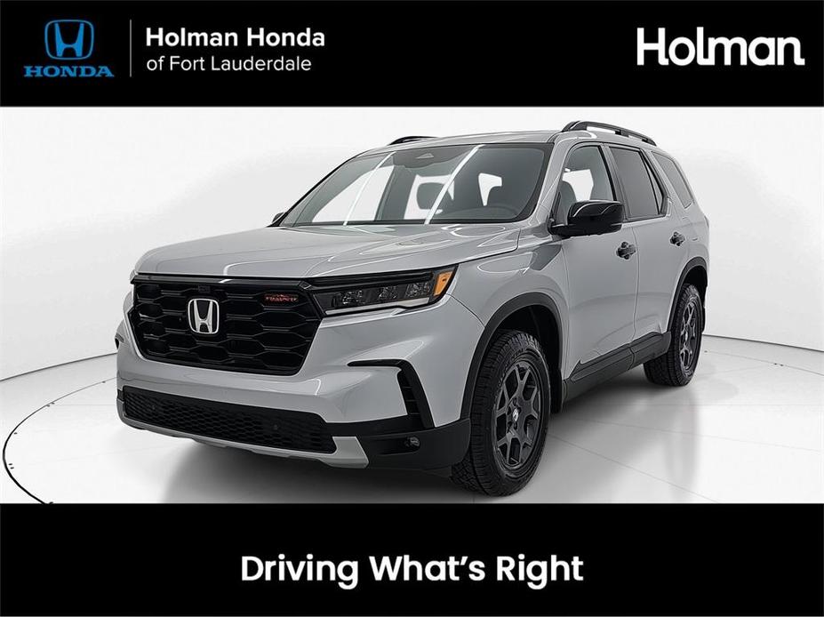 new 2025 Honda Pilot car, priced at $50,495