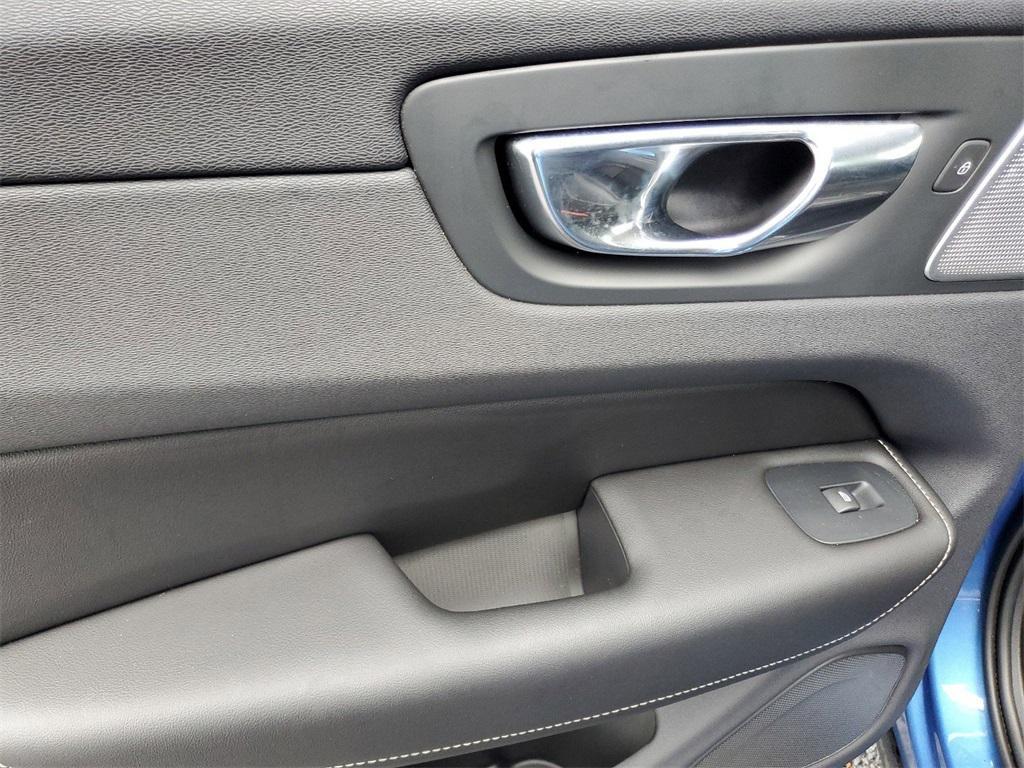 used 2019 Volvo XC60 Recharge Plug-In Hybrid car