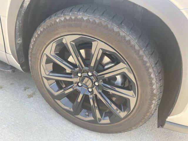 used 2022 Toyota Highlander car, priced at $32,500