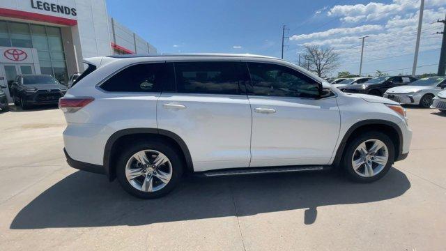 used 2015 Toyota Highlander car, priced at $15,250