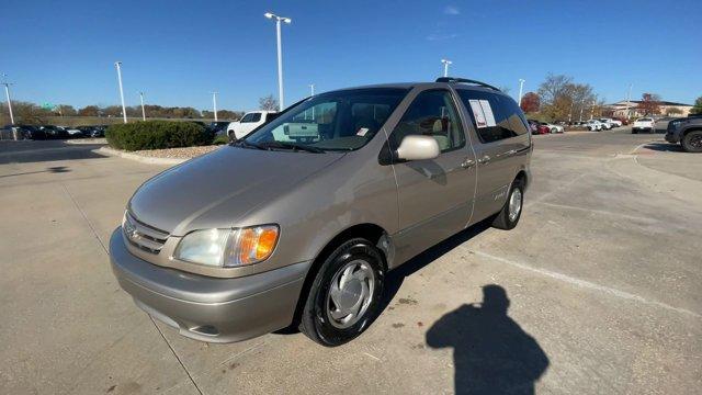 used 2003 Toyota Sienna car, priced at $3,750