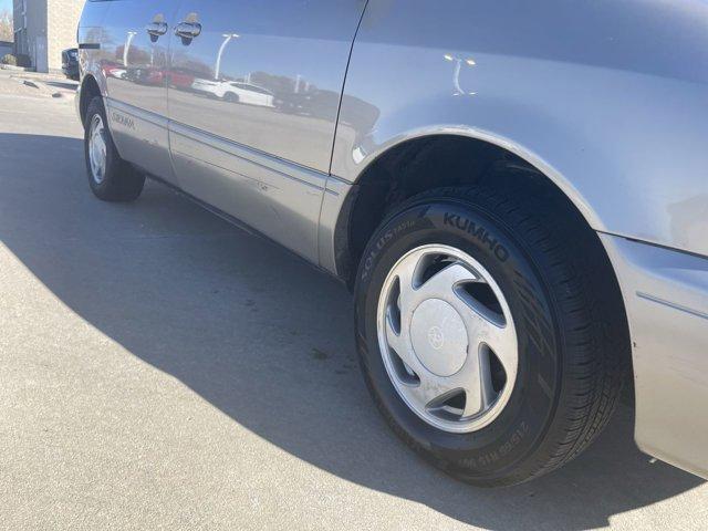 used 2003 Toyota Sienna car, priced at $3,750