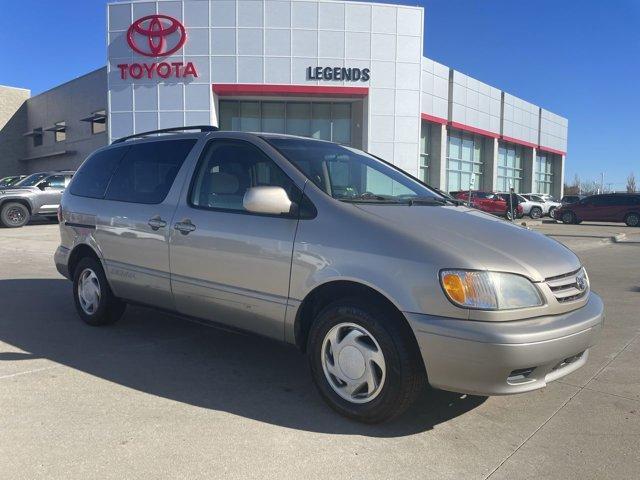 used 2003 Toyota Sienna car, priced at $3,750