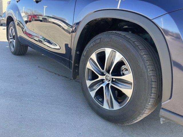 used 2024 Toyota Highlander car, priced at $44,000