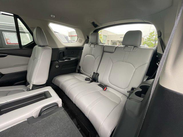 used 2025 Honda Pilot car, priced at $47,000
