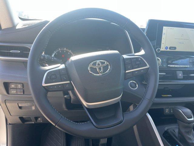 used 2024 Toyota Highlander car, priced at $49,500