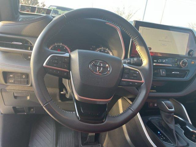 used 2023 Toyota Highlander car, priced at $45,300