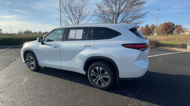 used 2022 Toyota Highlander car, priced at $37,000