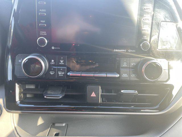 used 2022 Toyota Highlander car, priced at $37,000