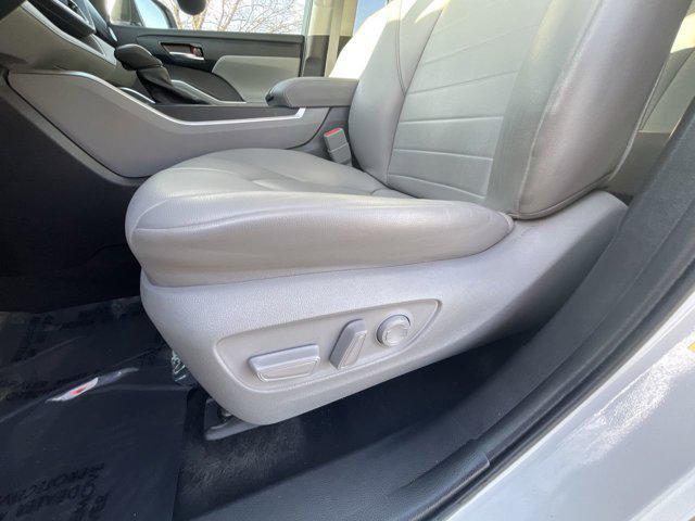 used 2022 Toyota Highlander car, priced at $37,000