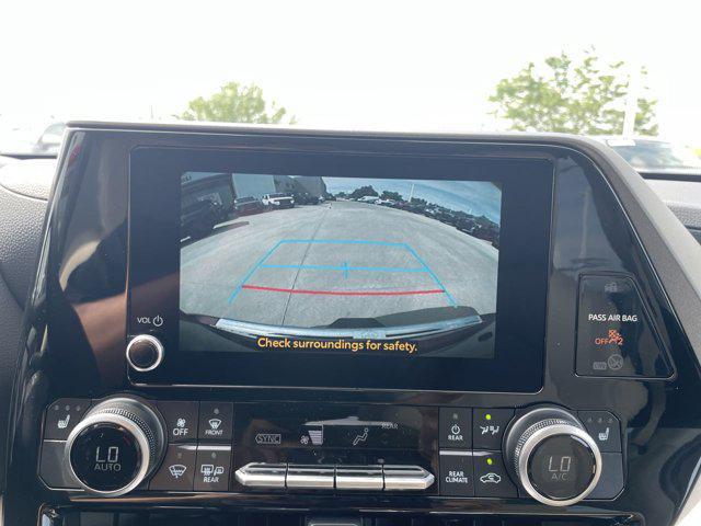 used 2025 Toyota Highlander car, priced at $50,000