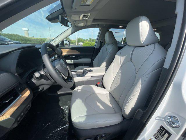used 2025 Toyota Grand Highlander car, priced at $60,000