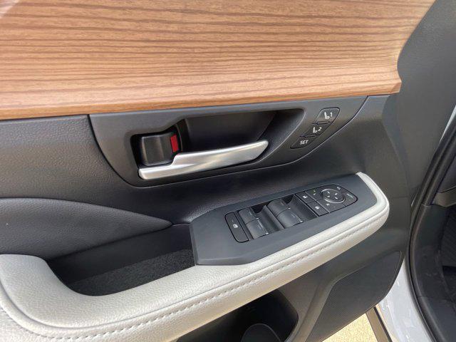 used 2025 Toyota Grand Highlander car, priced at $60,000