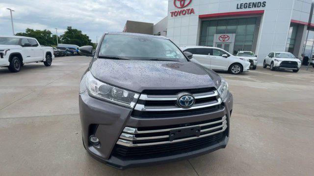 used 2019 Toyota Highlander Hybrid car, priced at $24,000