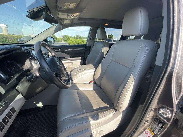 used 2019 Toyota Highlander Hybrid car, priced at $24,000