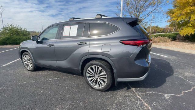 used 2020 Toyota Highlander car, priced at $30,500