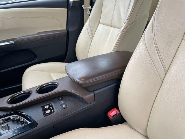 used 2014 Toyota Avalon Hybrid car, priced at $14,000