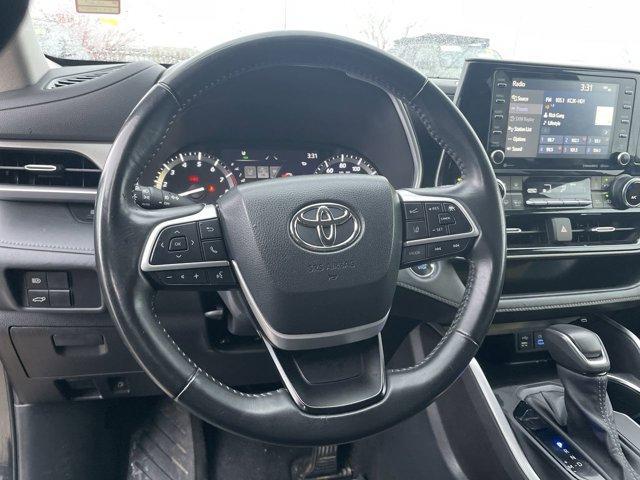 used 2022 Toyota Highlander car, priced at $38,800