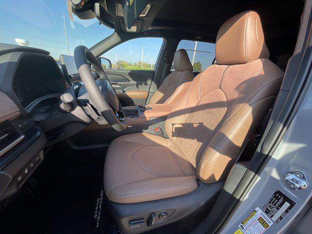 used 2025 Toyota Grand Highlander Hybrid car, priced at $68,500