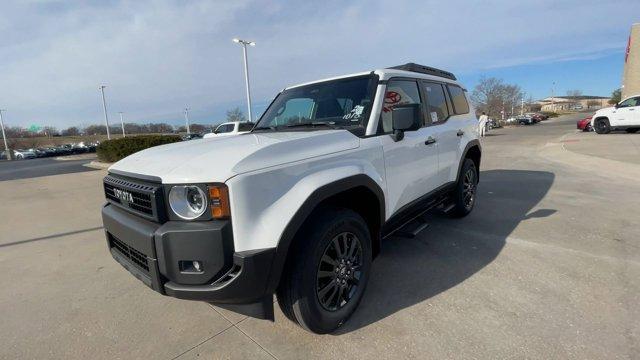 new 2025 Toyota Land Cruiser car