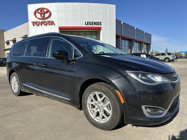 used 2020 Chrysler Pacifica car, priced at $18,613