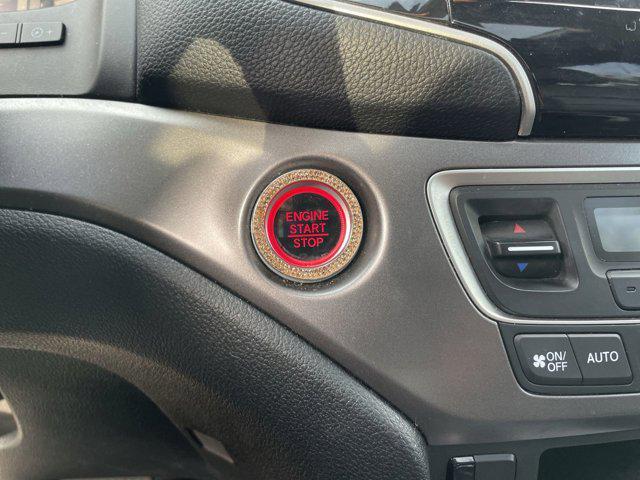 used 2021 Honda Pilot car, priced at $27,000