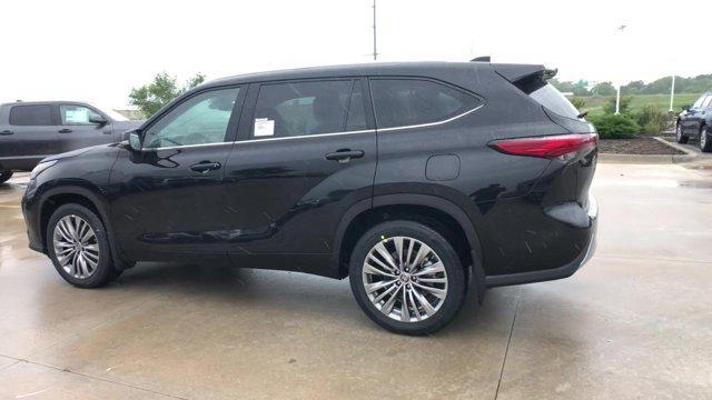 used 2020 Toyota Highlander car, priced at $36,000