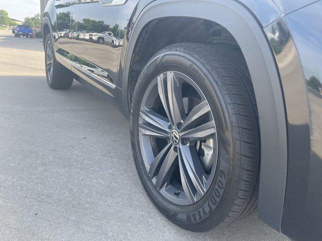 used 2021 Volkswagen Atlas car, priced at $20,000