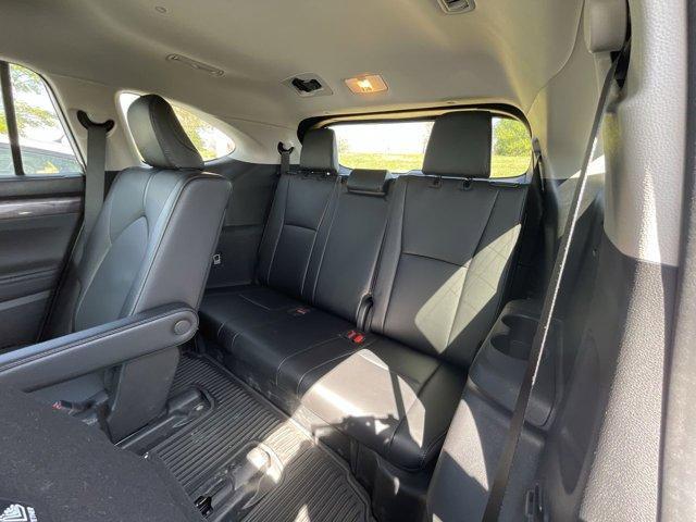 used 2024 Toyota Highlander car, priced at $49,500