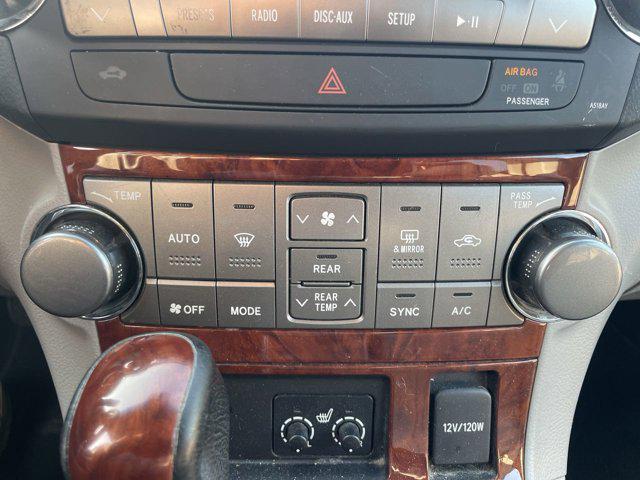 used 2012 Toyota Highlander car, priced at $14,000