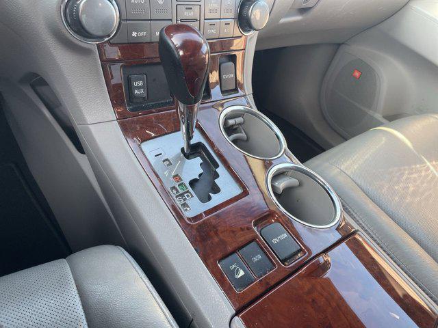 used 2012 Toyota Highlander car, priced at $14,000
