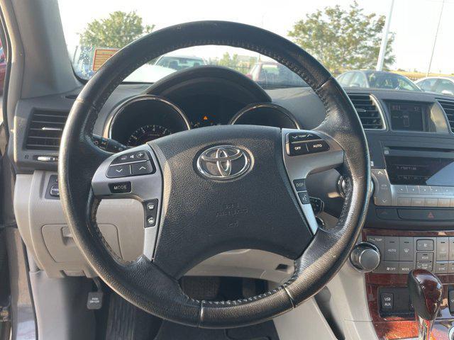 used 2012 Toyota Highlander car, priced at $14,000