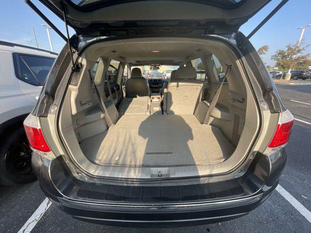 used 2012 Toyota Highlander car, priced at $14,000