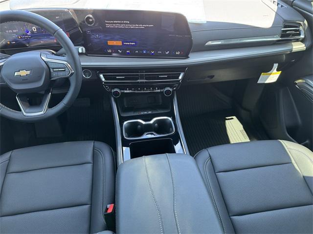 new 2025 Chevrolet Traverse car, priced at $42,680
