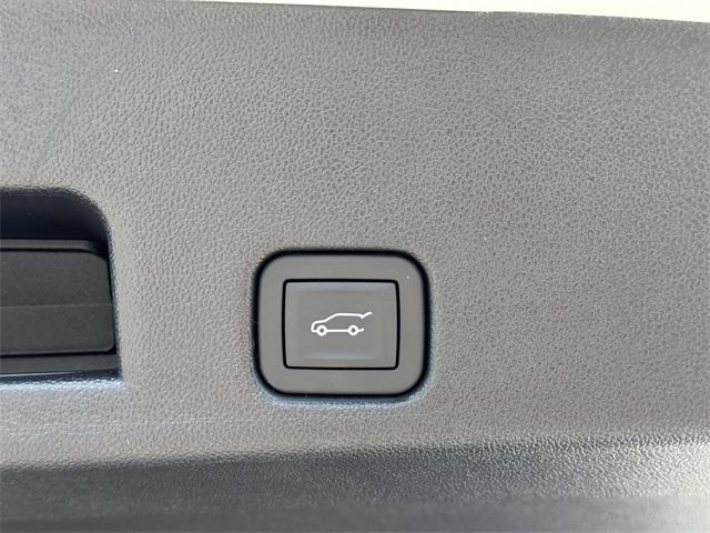 new 2025 Chevrolet Traverse car, priced at $41,745