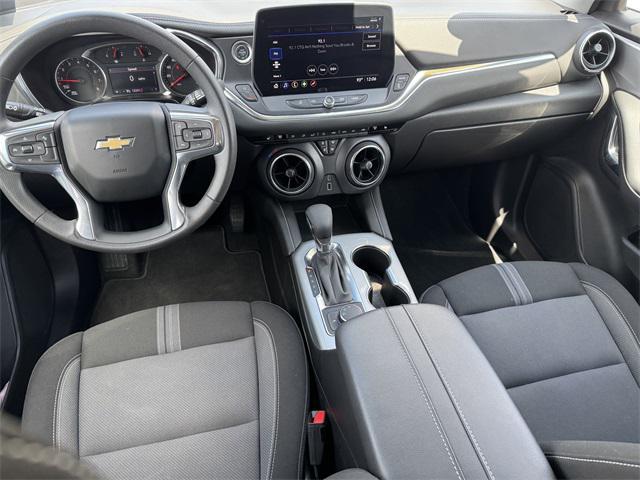 used 2025 Chevrolet Blazer car, priced at $35,995