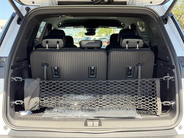 new 2026 Chevrolet Traverse car, priced at $46,044