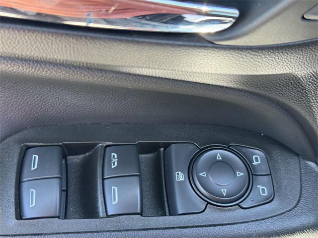 used 2023 Chevrolet Equinox car, priced at $19,806