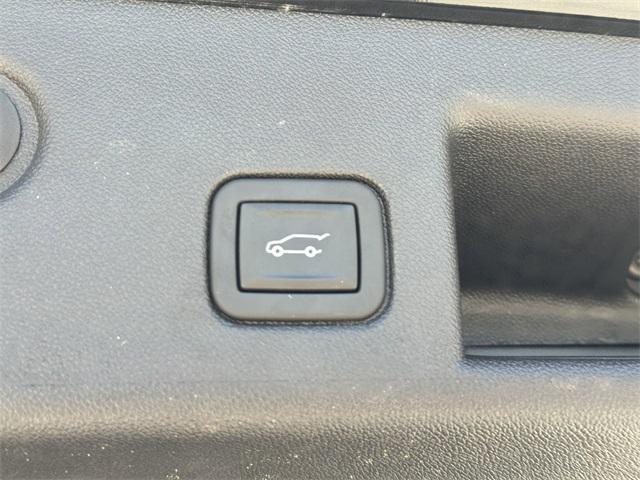 used 2023 Chevrolet Equinox car, priced at $19,806