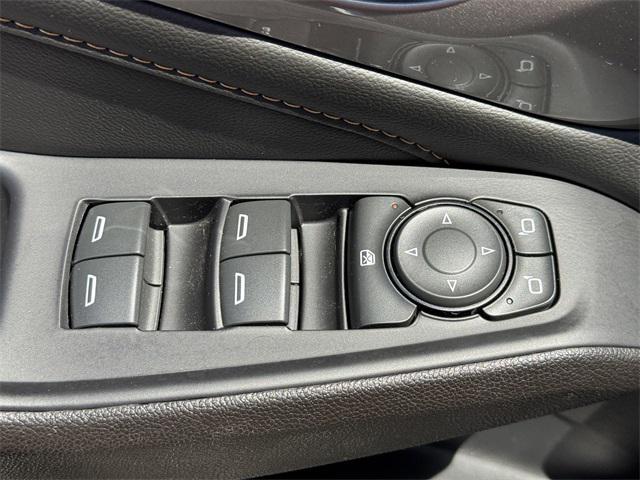 used 2021 Chevrolet Traverse car, priced at $27,995
